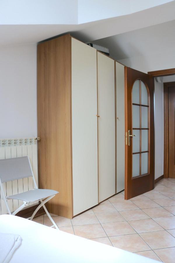 Lovely Apartment Near Canal - Via Foscolo Corsico Exterior photo