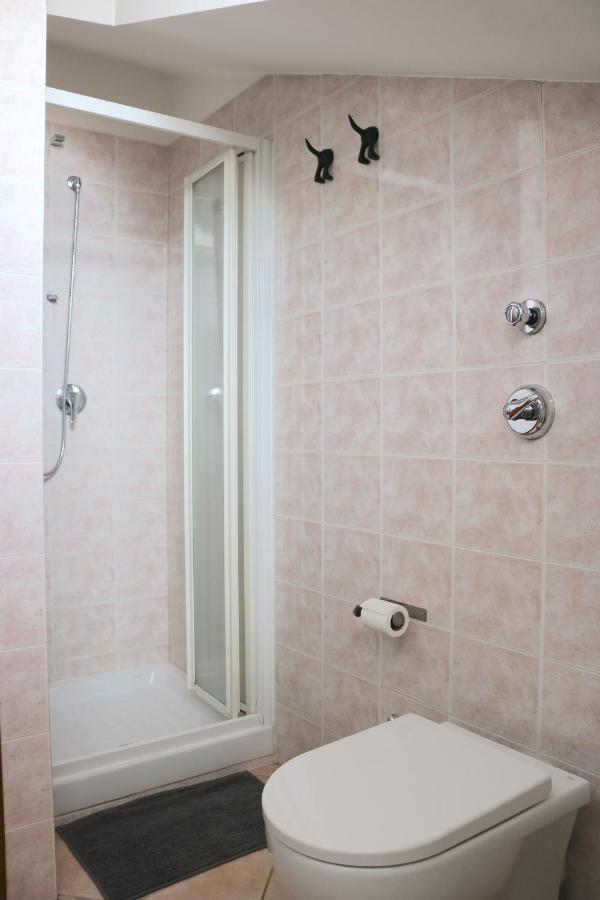 Lovely Apartment Near Canal - Via Foscolo Corsico Exterior photo