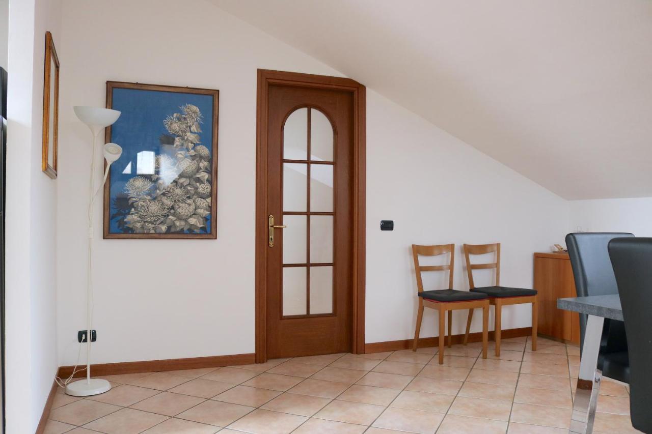 Lovely Apartment Near Canal - Via Foscolo Corsico Exterior photo